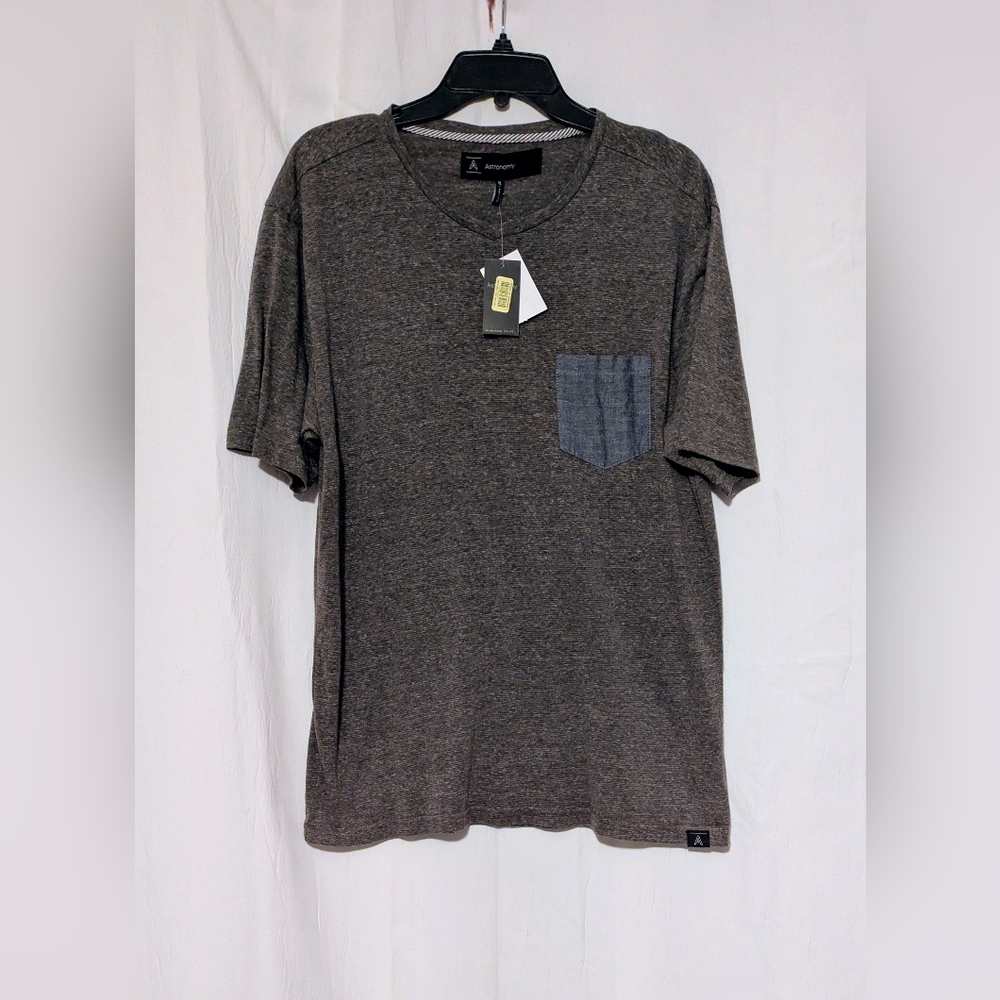 Men's Astronomy Gray T-Shirt with Pocket Size XL New With Tags